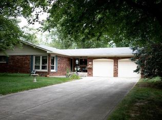 1123 Henry St, Avon, IN
