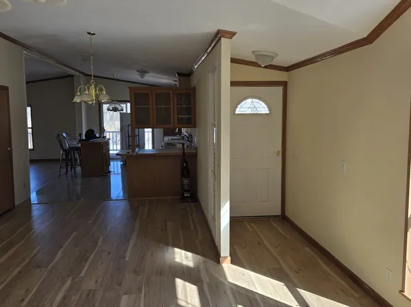 670 Hennepin Ave, Isle, MN 56342