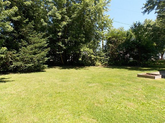 2nd image of 5710 Blue Spruce Dr