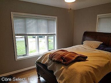 5th image of 3021 Middlesex Dr