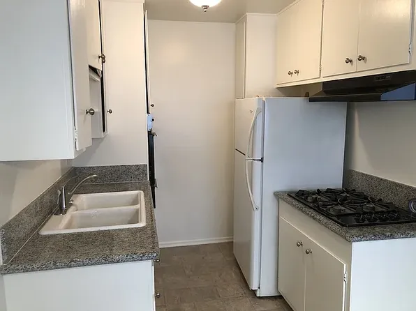 714 N West Knoll Dr APT 4, West Hollywood, CA 90069