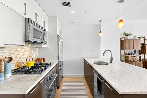 Sold by Compass | media 6