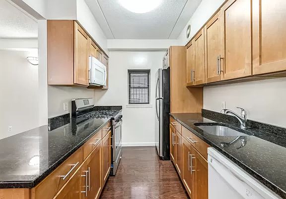 3rd image of 332 E 120th St #3FAMILY