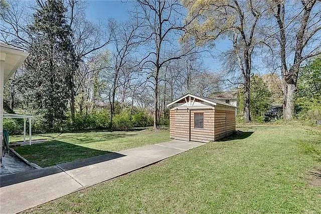 3353 Myrtle St — Photo 21