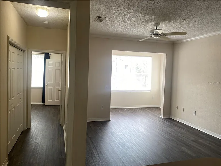18001 Richmond Place Dr #222 — Photo 8