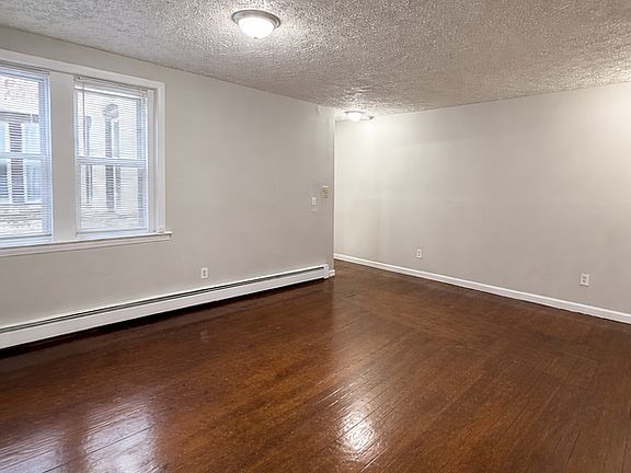 3rd image of 191 Wooster St APT 3B