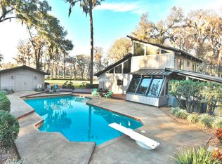 753 Seminole Ridge Rd, Melrose, FL 32666