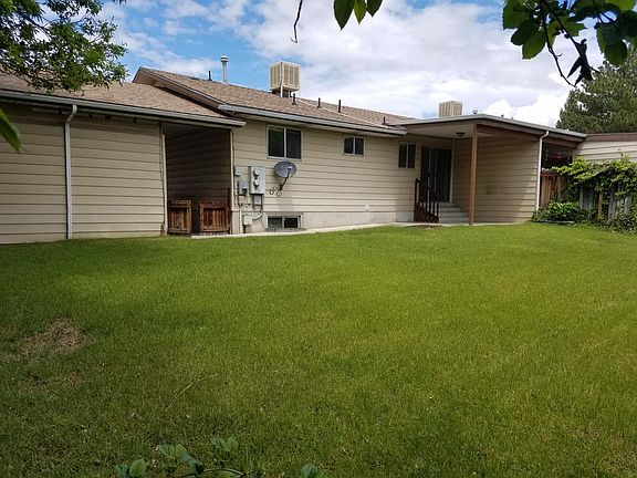 2nd image of 1902 E Jeremy Bend Way
