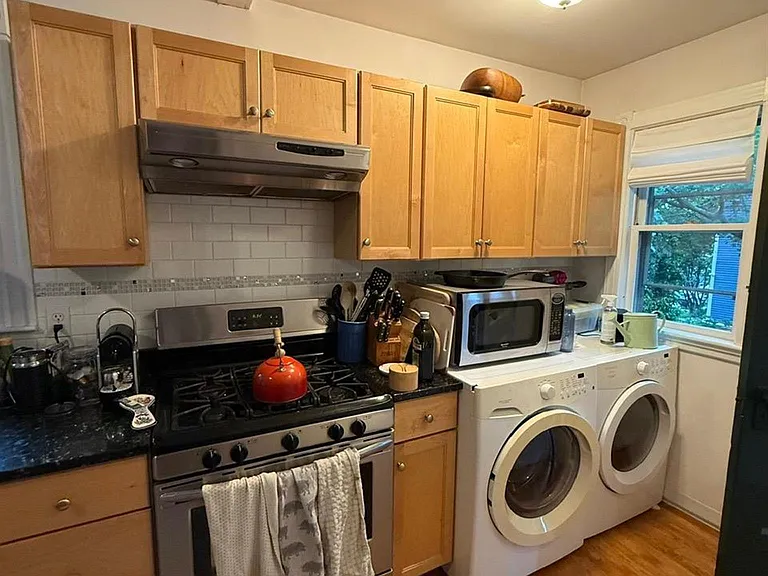 17 Milton St — Photo 11