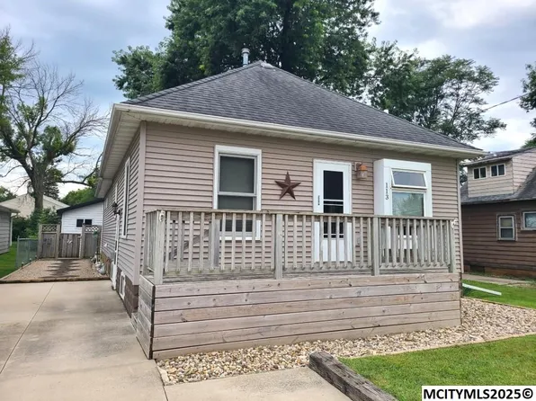 113 19th St SE, Mason City, IA 50401