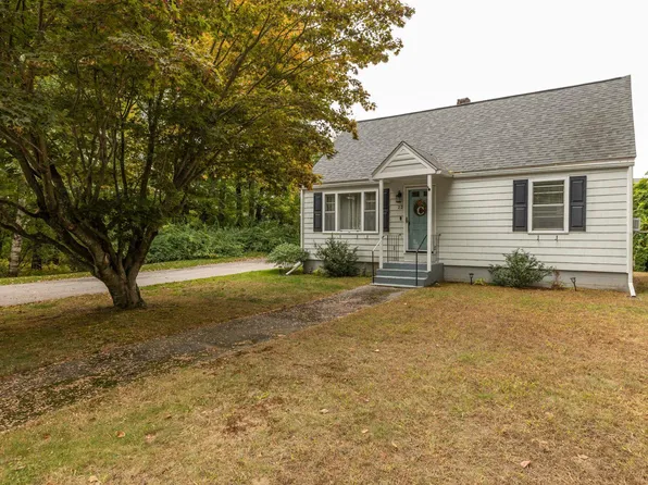 22 Macgregor Avenue, Salem, NH 03079