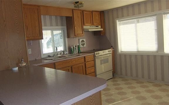 3rd image of 1310 W Idaho Blvd
