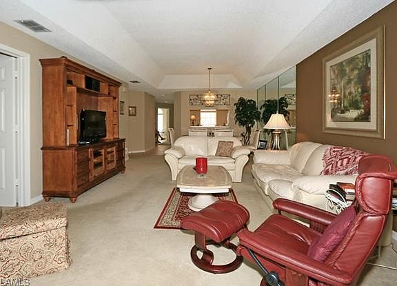 3rd image of 595 Mardel Dr APT 404