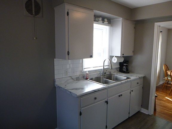 2nd image of 230 Highland Ave