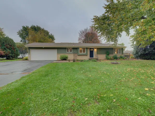 4112 N Galaxy Dr, Janesville, WI 53546