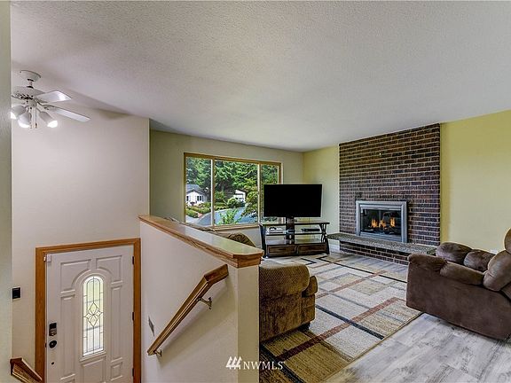 2nd image of 18204 145th Ct NE
