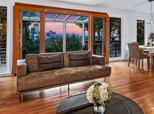 404 Detwiller Ln, Bellevue, WA 98004