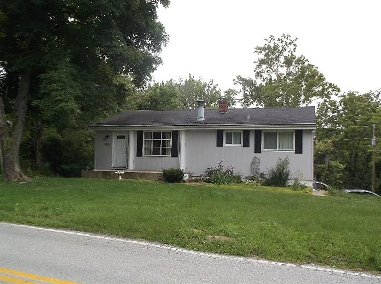 829 Cox Rd photo 1