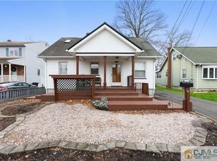 317 1st St, Middlesex, NJ 08846