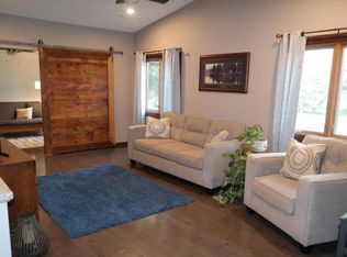 14639 Hampshire Pl, Burnsville, MN 55306