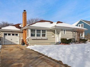 7332 Pershing Blvd, Kenosha, WI 53142