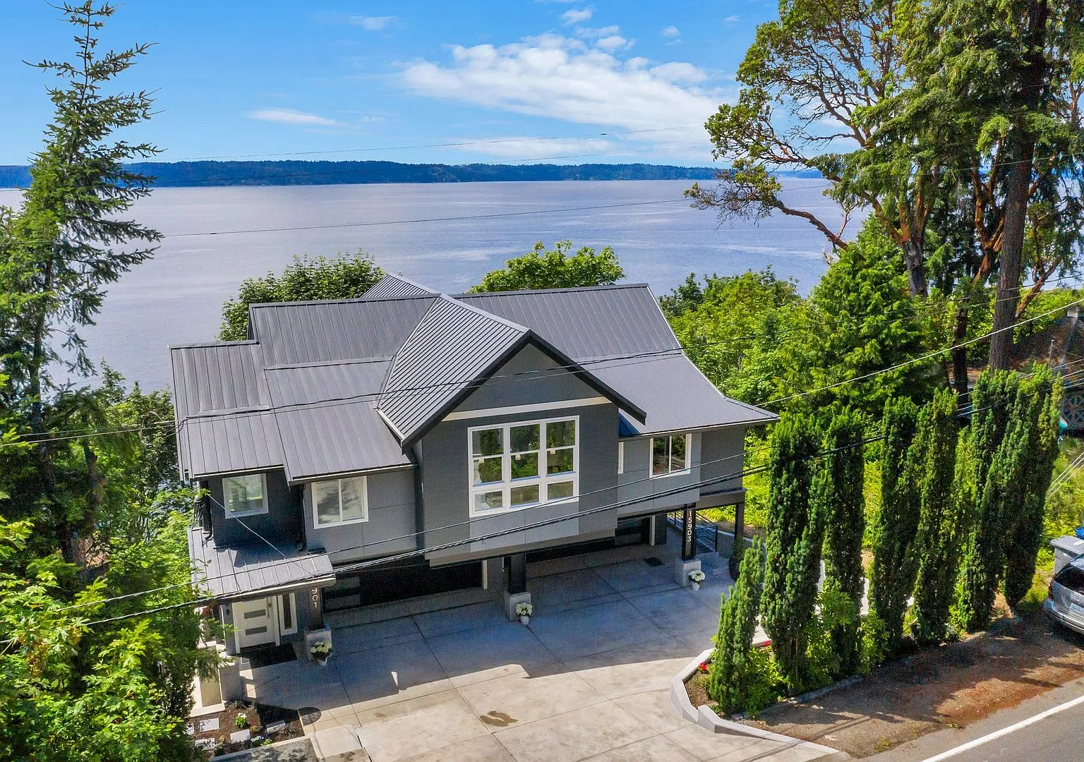 Sound2sky Luxury View Home — Photo 1