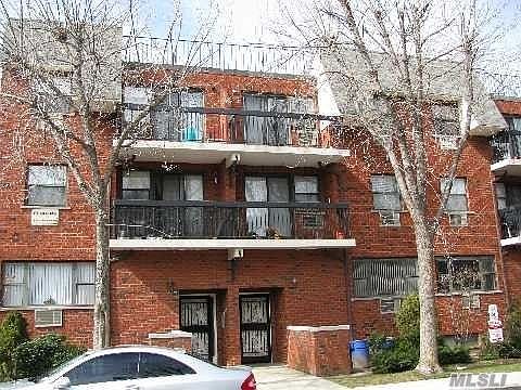 2nd image of 7118 Sutton Pl