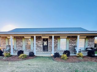 4050 New Hope Rd, Columbus, MS 39702