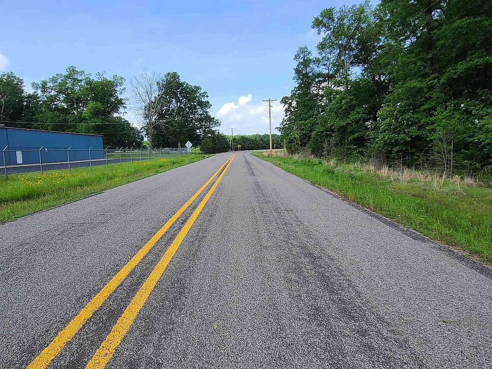 2nd image of Airport Rd