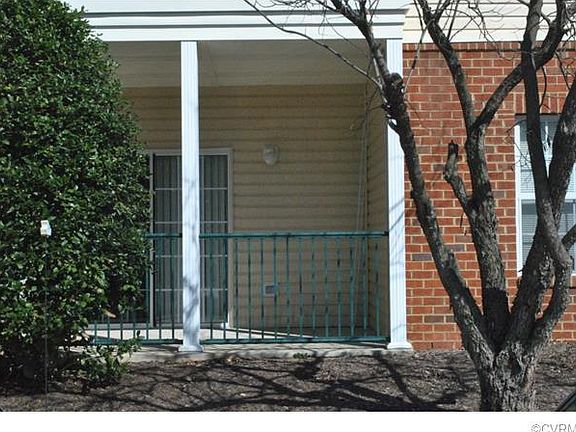 4th image of 800 Brassie Ln APT D