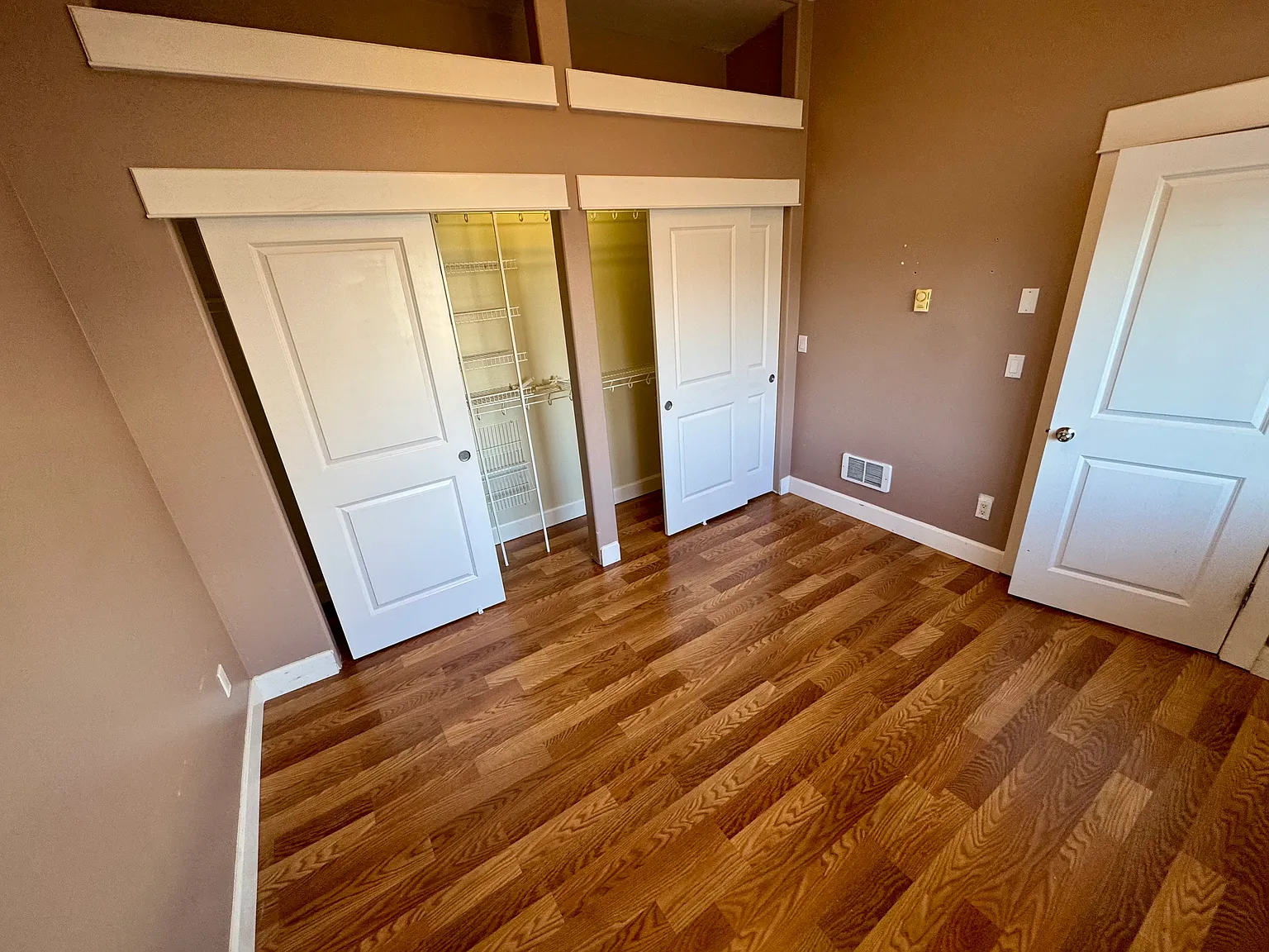 1 bed, 900 sqft, $1,895 — Photo 2