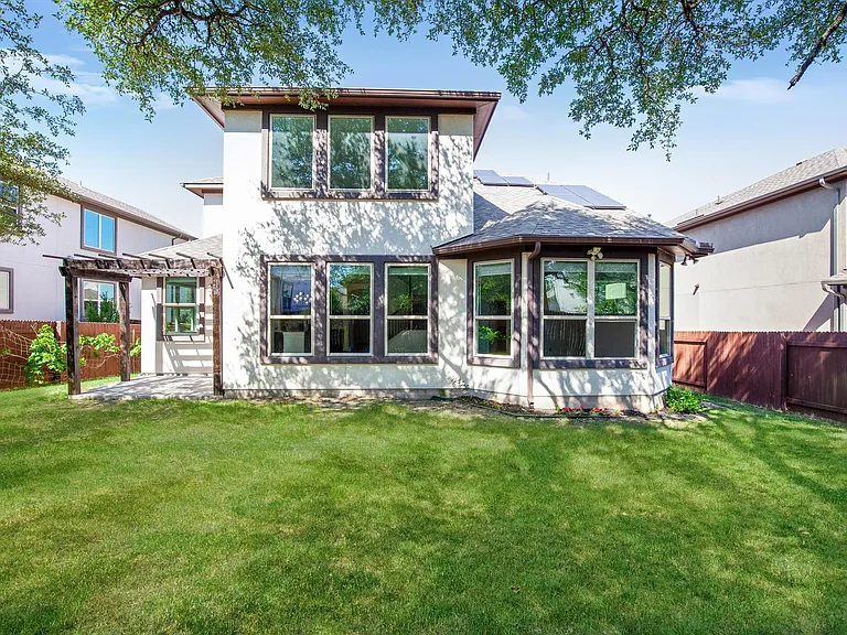 5724 Siragusa Dr — Photo 28