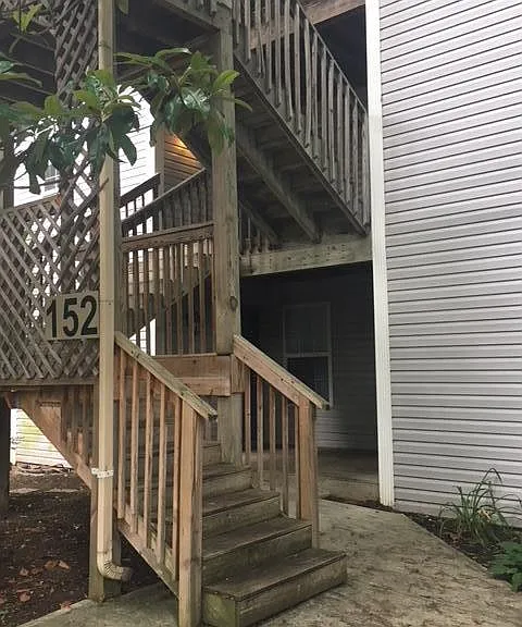 152 Woodland Ave — Photo 2
