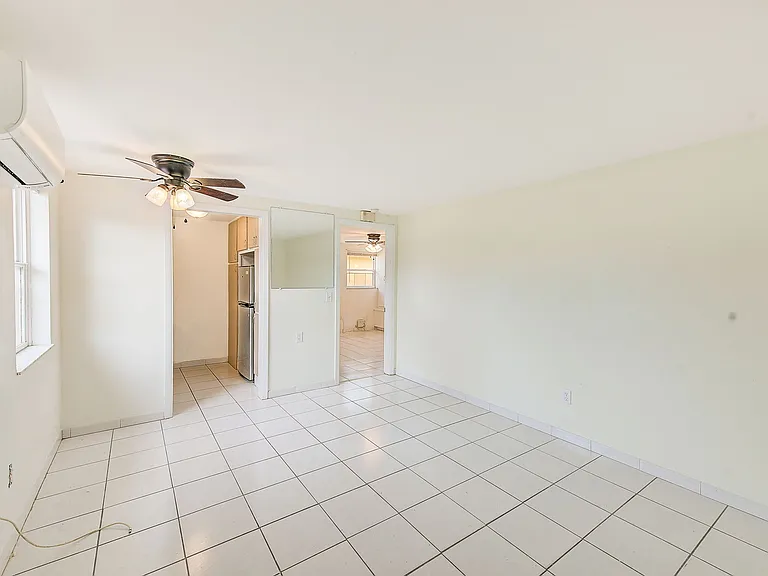 2600 Paula Dr N — Photo 2