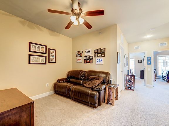 2nd image of 2251 Oberlin Dr #438A