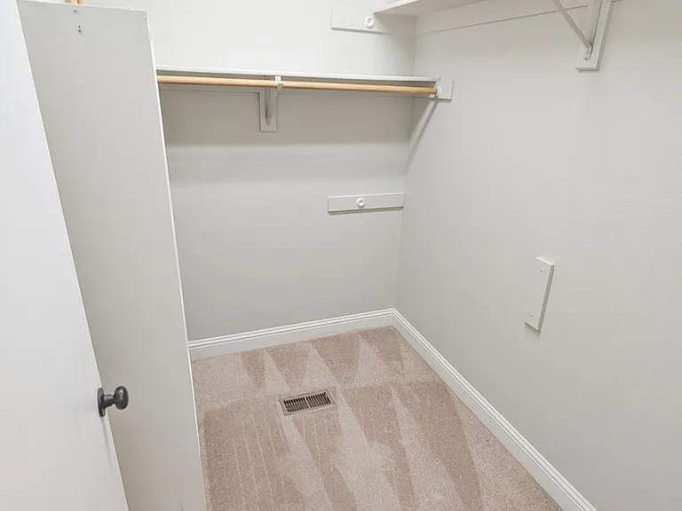 1291 Meadowlake Way — Photo 18