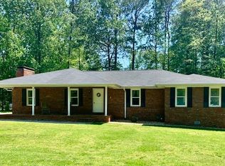 1010 Connecticut Dr, Dalton, GA 30721