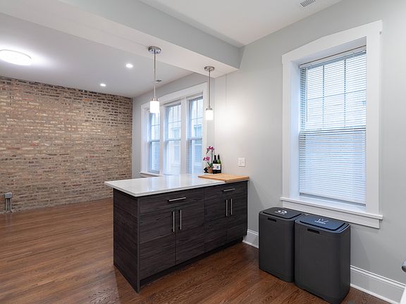3rd image of 223 Washington Blvd #2N