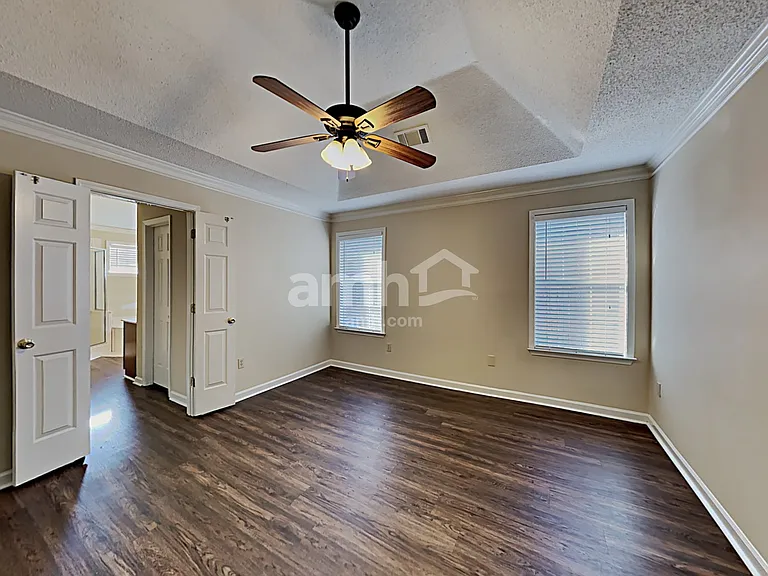 10067 Woodland Grove Dr — Photo 8