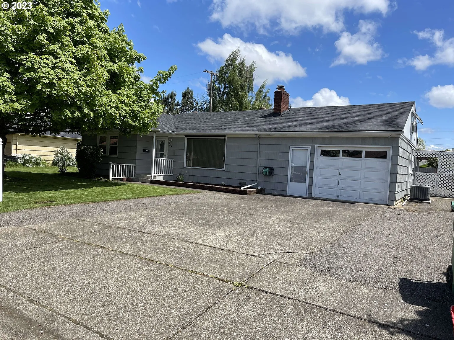 651 Chase St photo 1