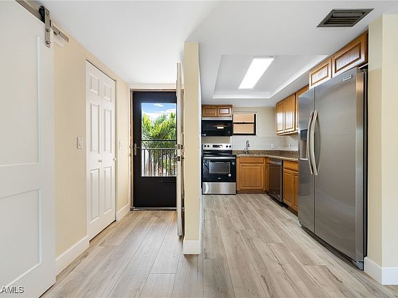 5th image of 12471 McGregor Blvd APT 25