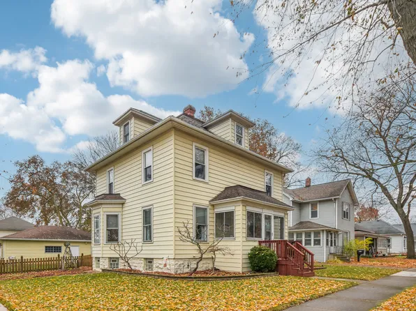 404 E Benton St, Morris, IL 60450