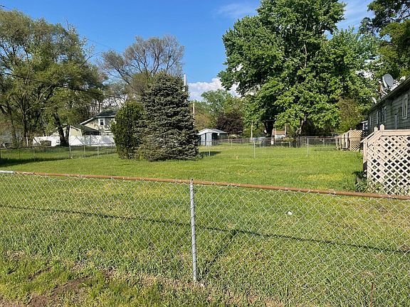 2nd image of 8-10 McKinley St