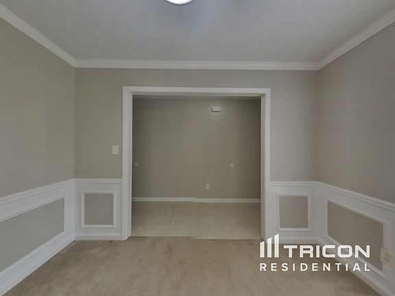4th image of 415 Mattie Farm Ct