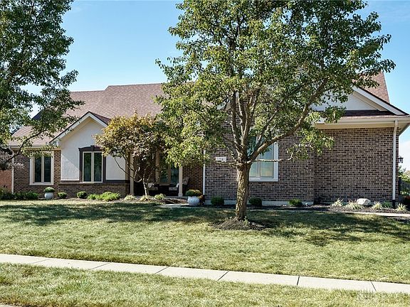 4th image of 28 Fairwood Ct