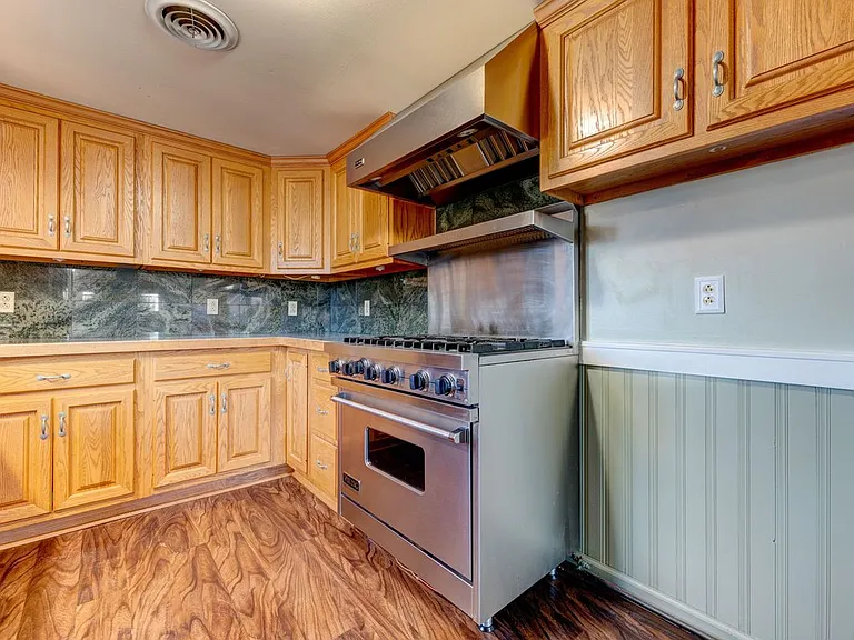 1091 S Main St #2 — Photo 9