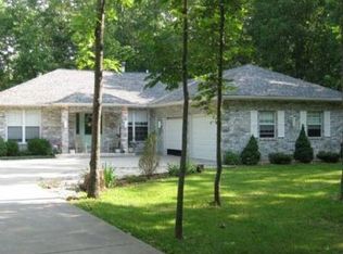 335 Susan Rd, Lake Ozark, MO 65049