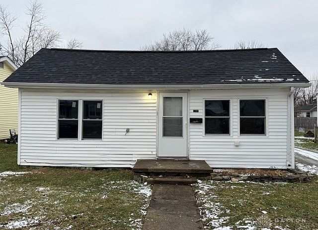 1st image of 136 Linden Ave