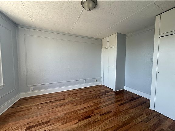 3rd image of 809 Avenue E #26A