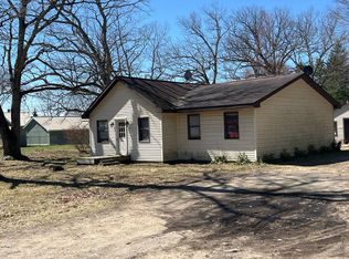 1009 S McClelland Rd, White Cloud, MI